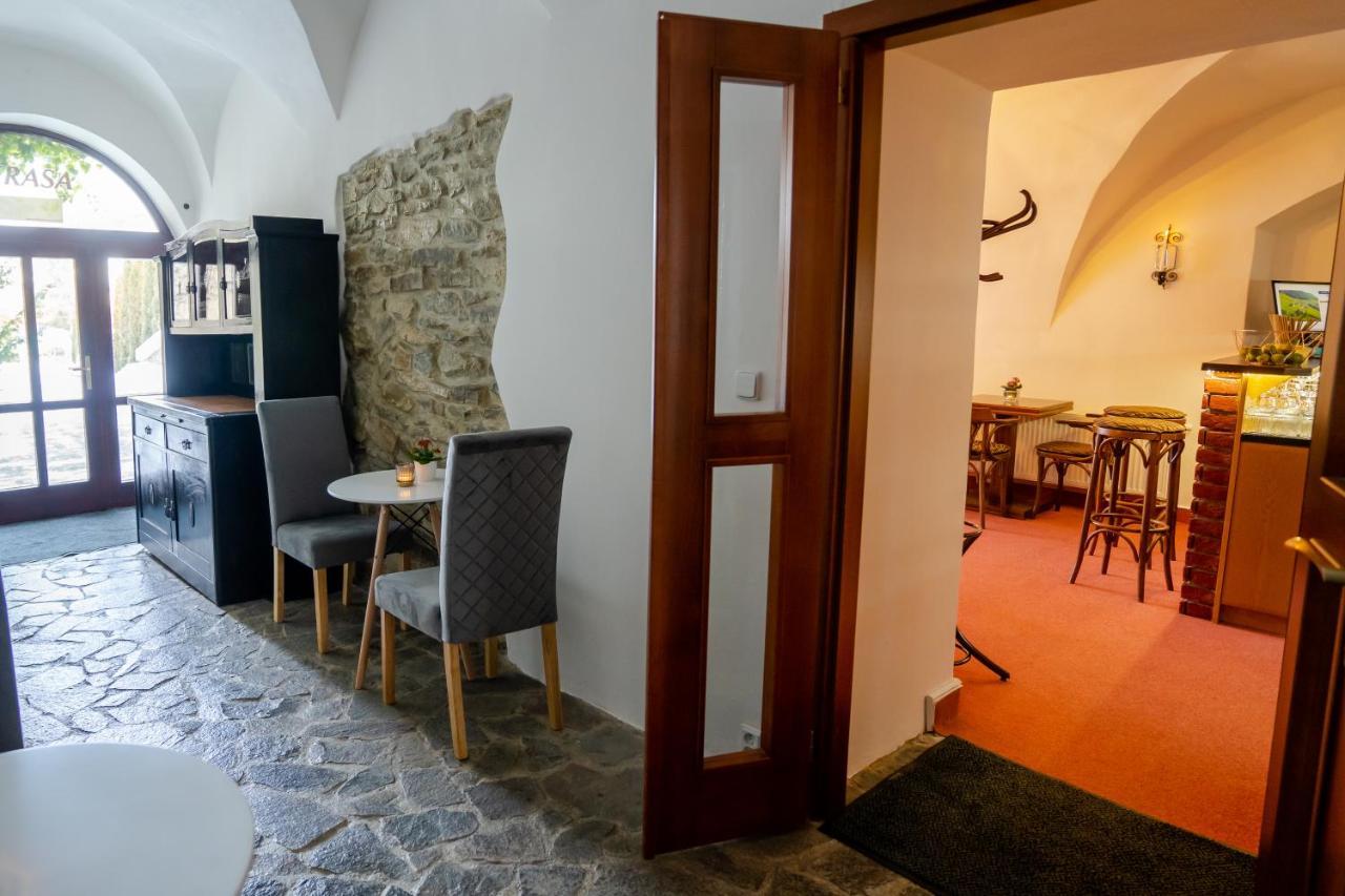 Penzion Familia Hotell Poprad Eksteriør bilde