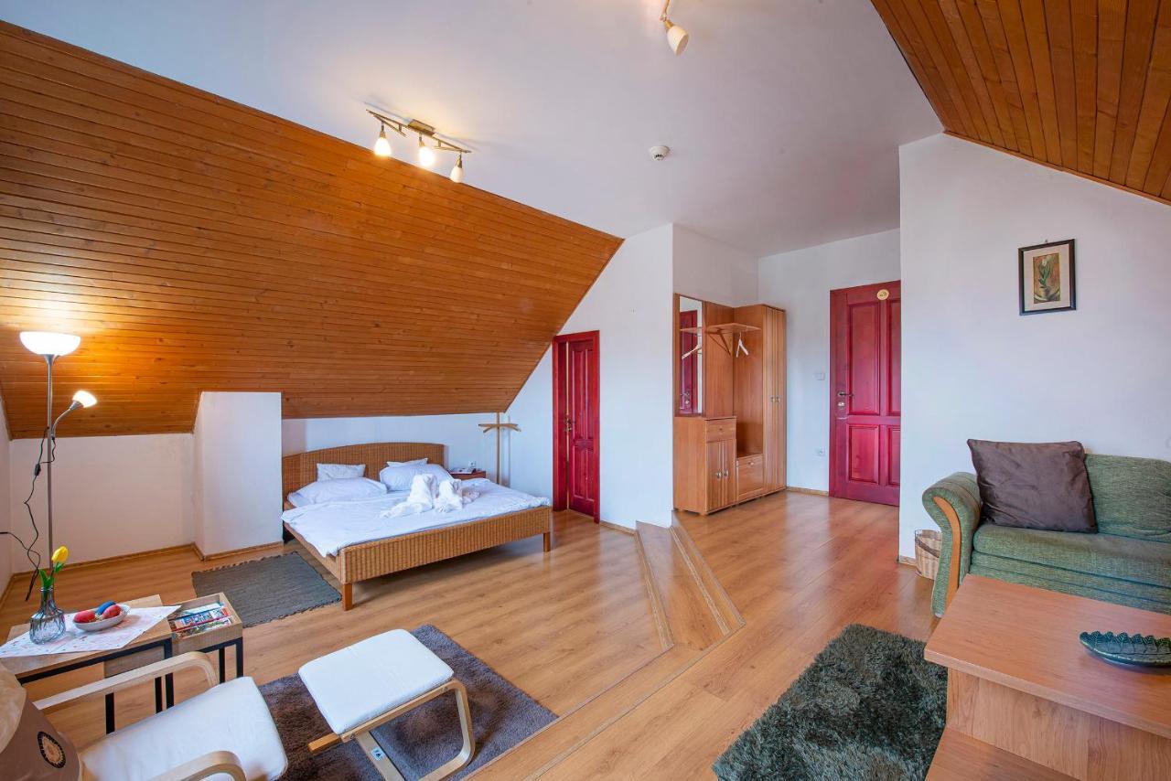 Penzion Familia Hotell Poprad Eksteriør bilde